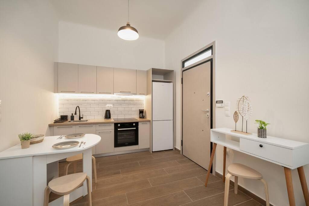 'santa Marina Detached Cozy House In Egaleo Athens